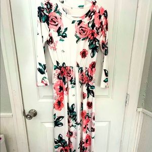 Long white flowered dress